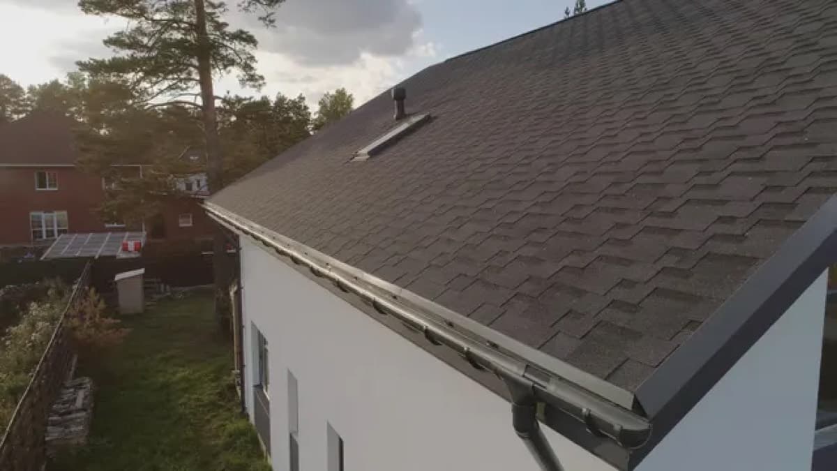 Couvreurs Lakeshore Roofing 2